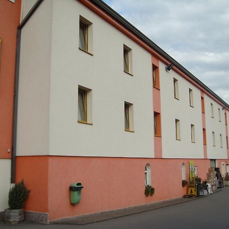 Hotel De Foetz Exterior photo
