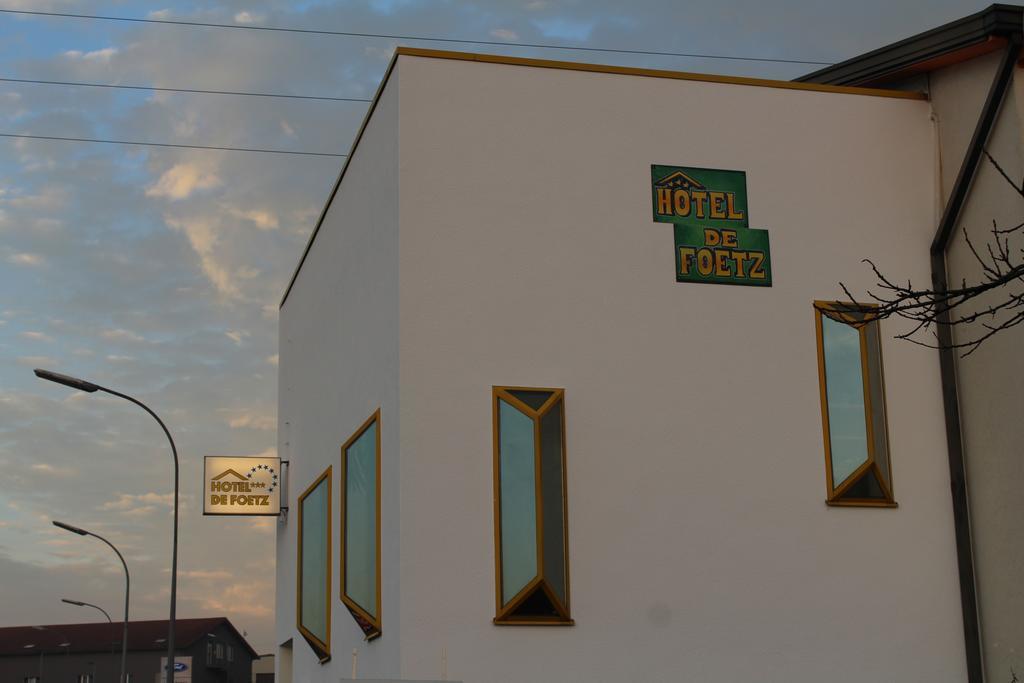 Hotel De Foetz Exterior photo